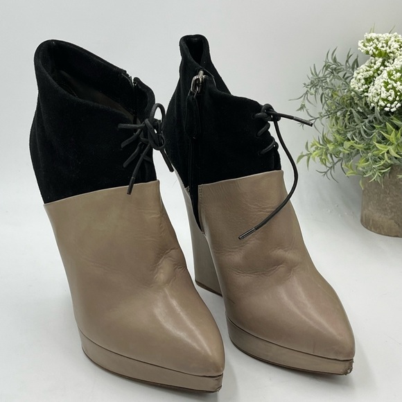 Reed Krakoff Leather Suede Lace-Up Gray Black Wedge Booties Sz 39/8.5 - Picture 2 of 15
